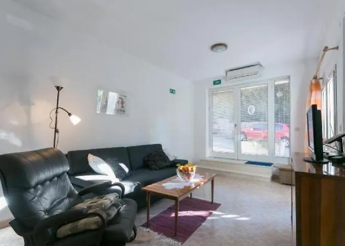 Anita * דוברובניק